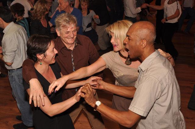 min 2012 04 01 station danse 086